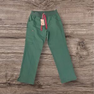 Figs Scrubs Pants Kade Cargo Petite NWT Size Small